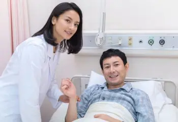 医療保険は効率よく入ろう　年齢別、見ておきたいポイントとは（40代編）