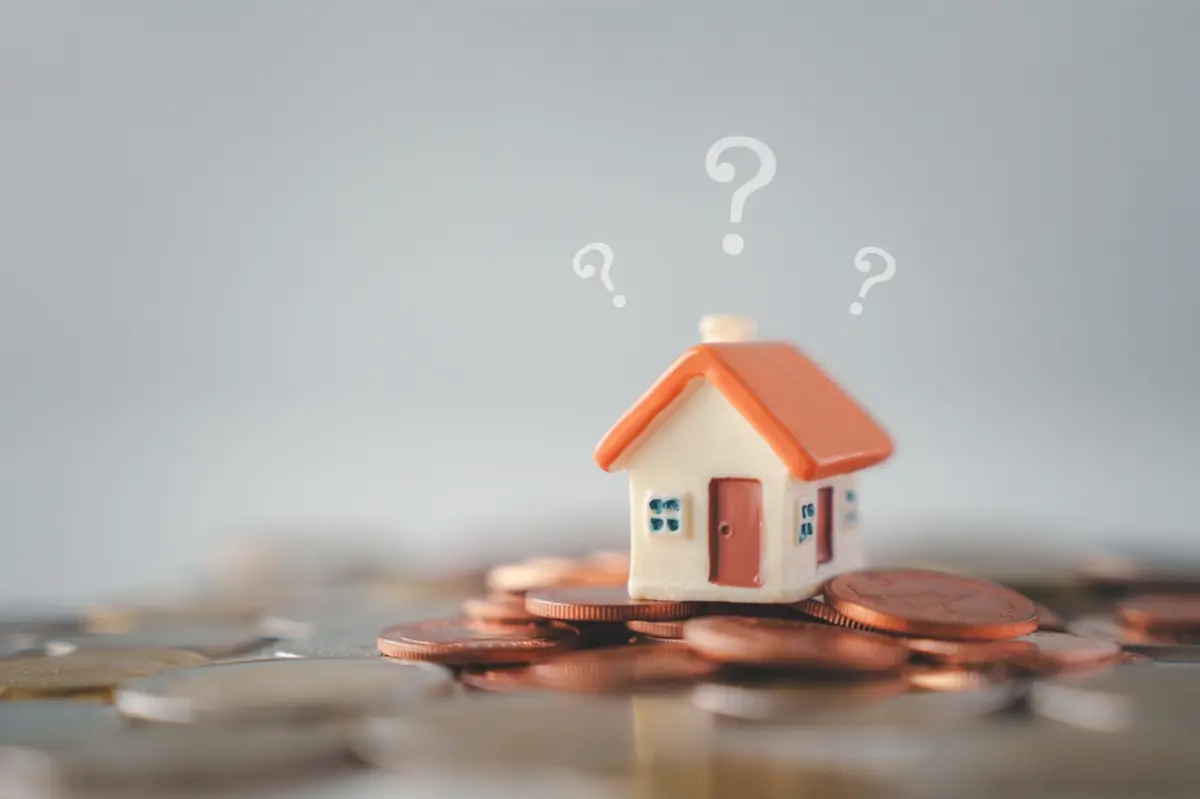 貯金が300万円なのに住宅購入は「年収の5倍までなら大丈夫」という夫。正直「高すぎ」と思うのですが「落とし穴」はあるのでしょうか?