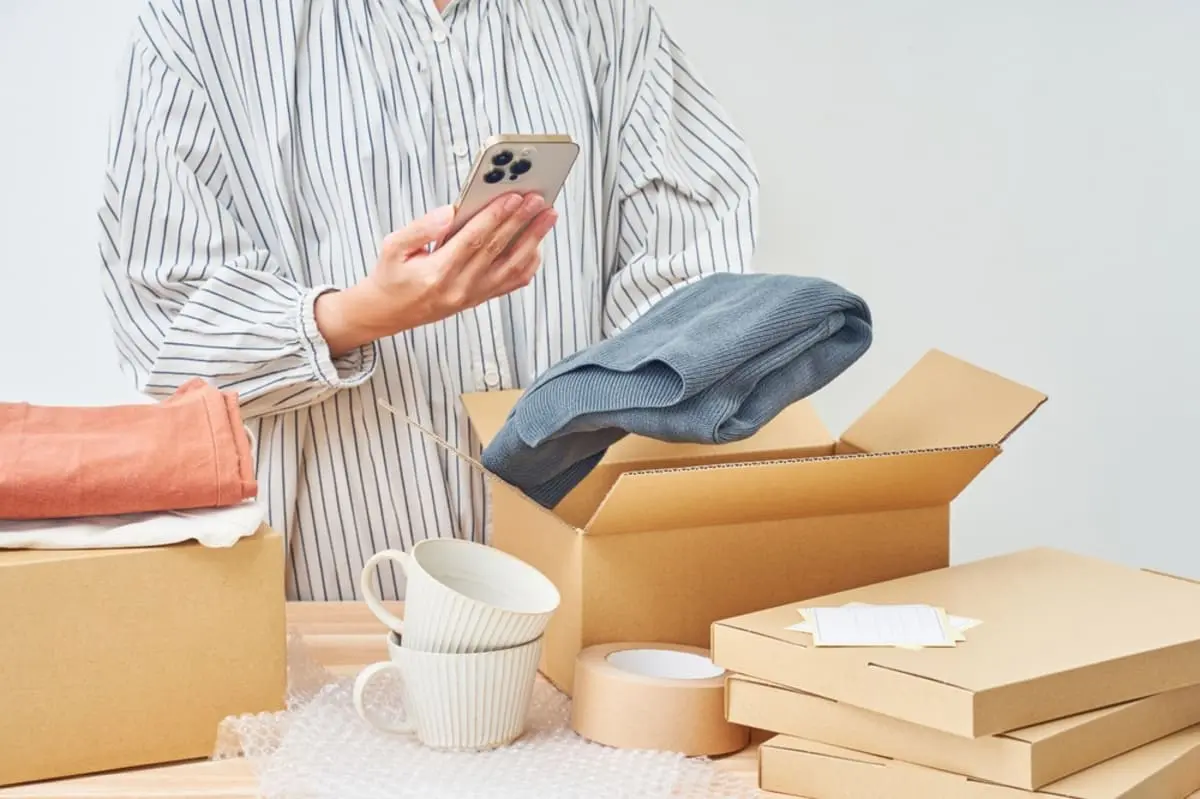 引っ越しに合わせて、服や靴などの「不用品」をメルカリで販売したら「30万円」の利益になりました。確定申告しないと脱税になりますか?
