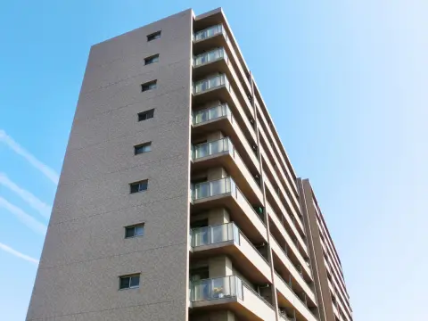 大学生の娘が一人暮らし。23区内で家賃が「8万円」なら安い方？都内の1K／1DKの家賃相場を解説